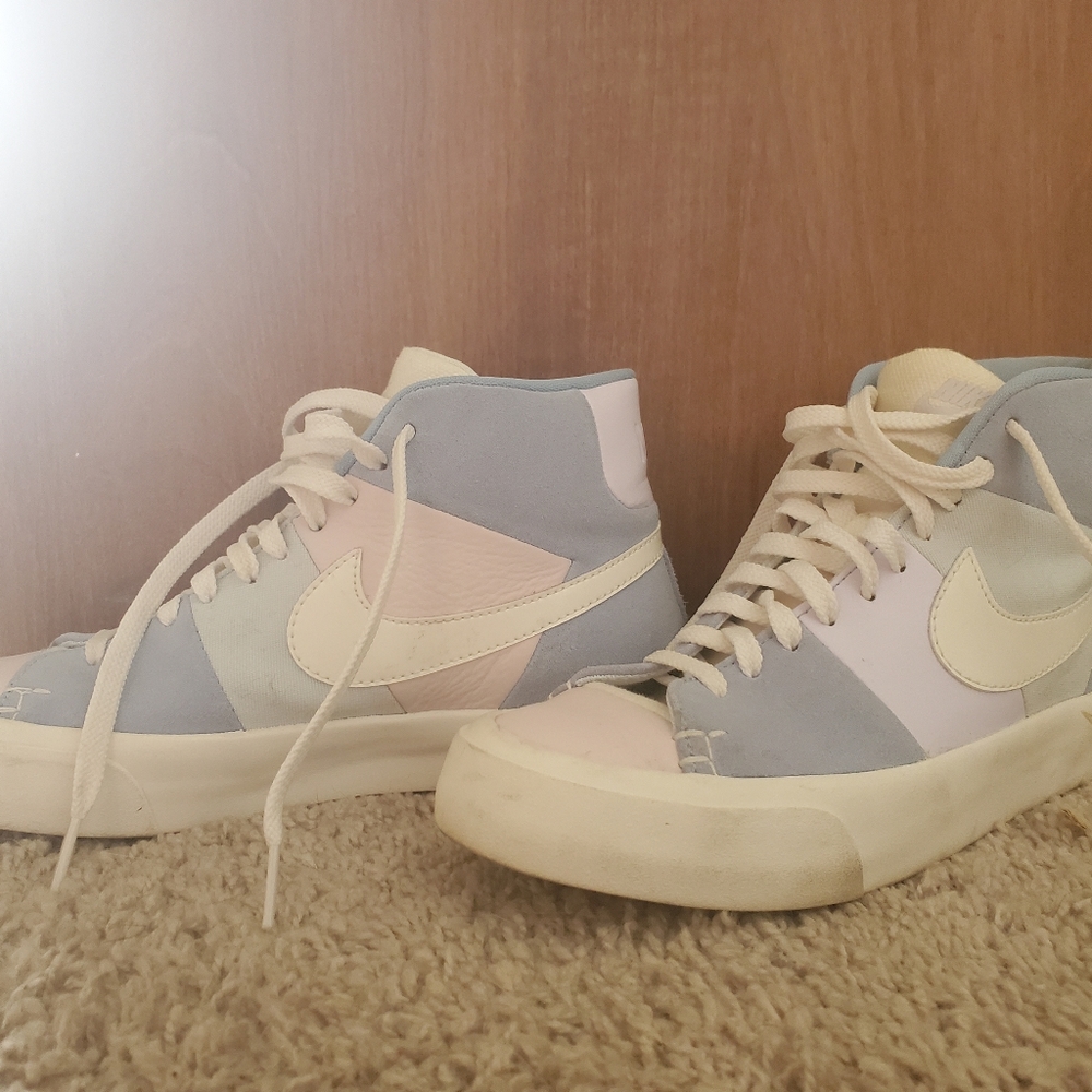 AUTHENTIC Easter Nike Blazer